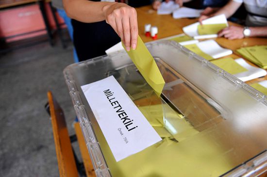 2015 Genel seçimi oy verme işlemi sona erdi